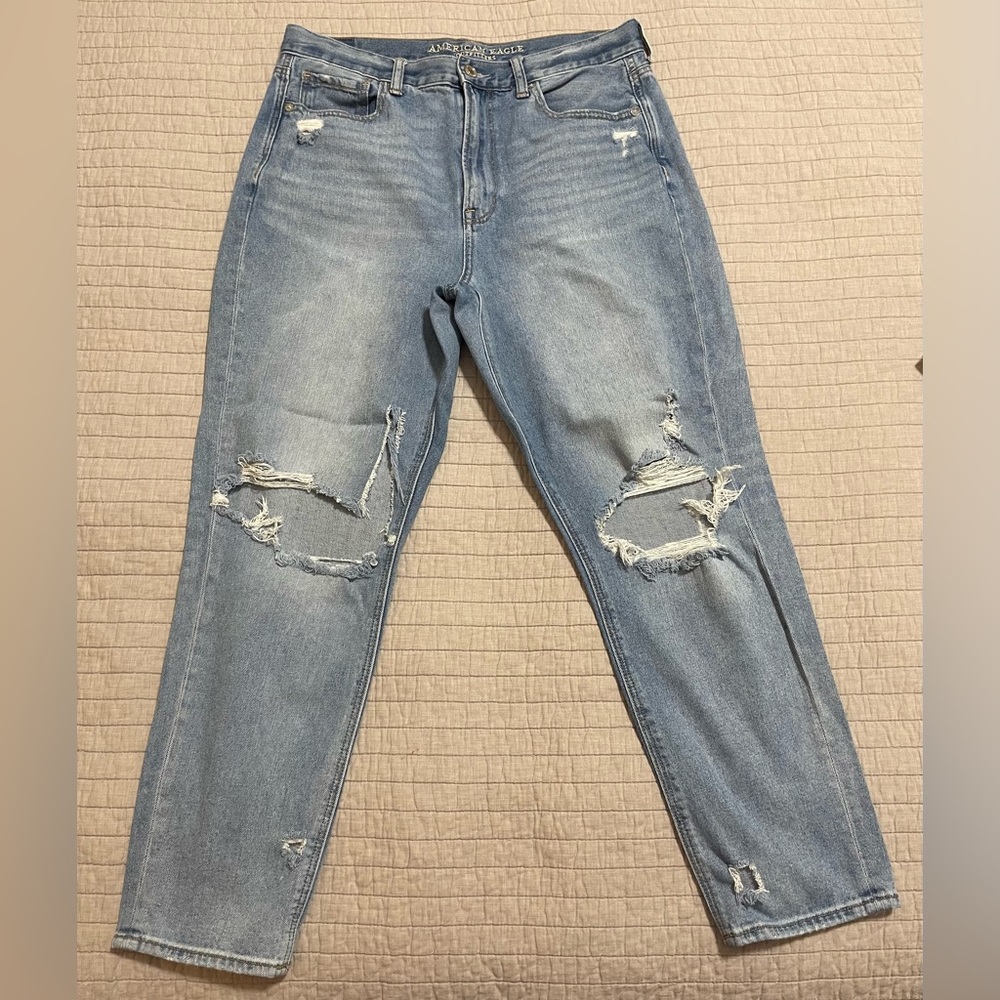 American Eagle Distressed Ripped High Rise Mom Jeans Size 12